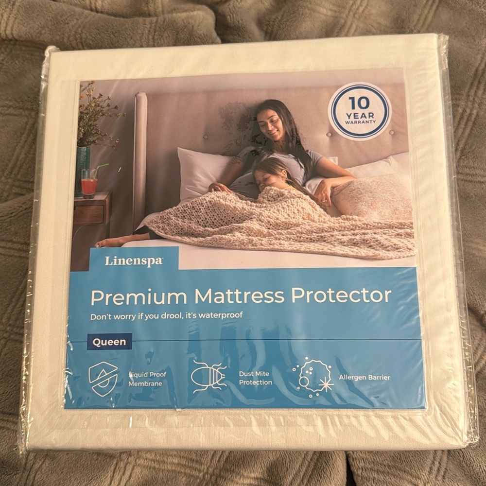 Mattress protector